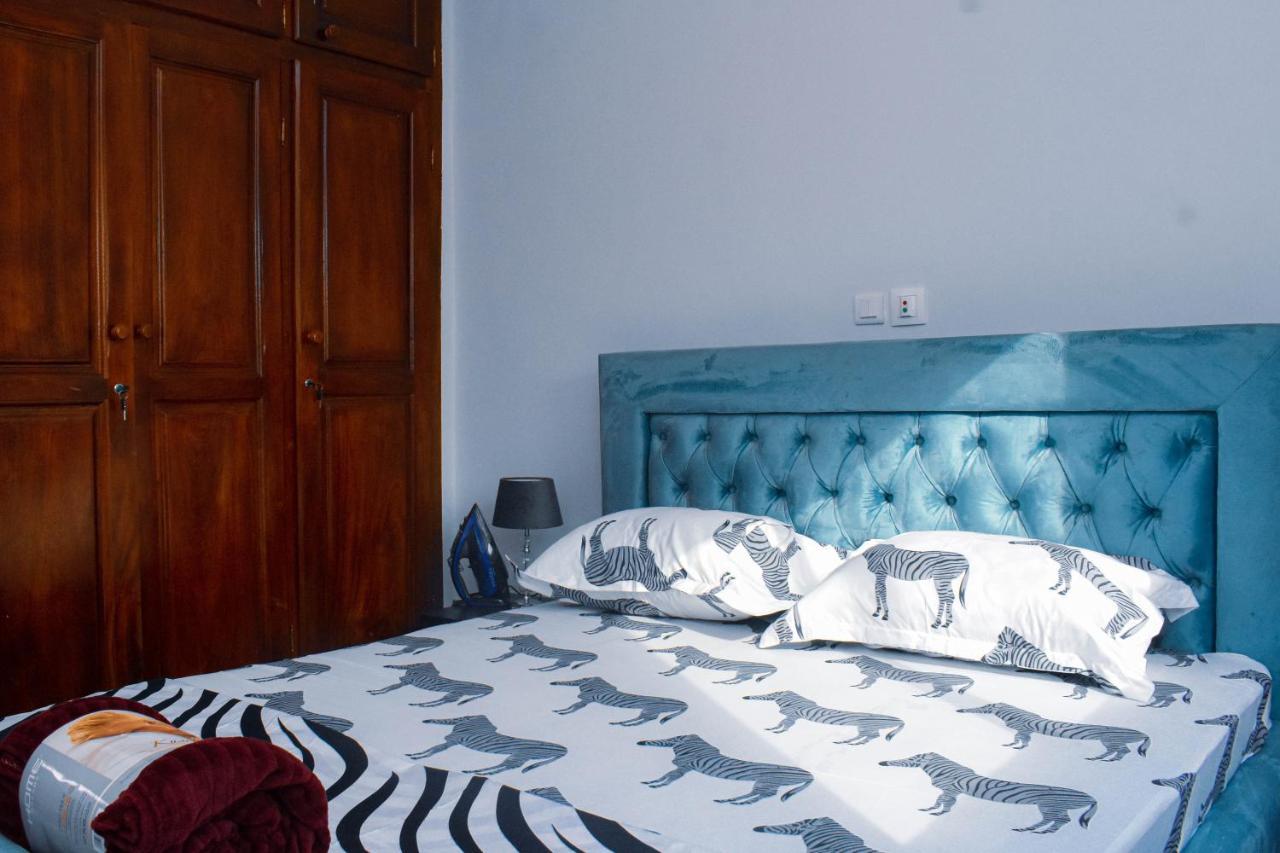 Residence Deluxe Яунде Екстер'єр фото