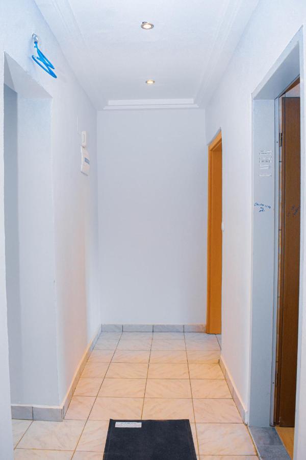 Residence Deluxe Яунде Екстер'єр фото