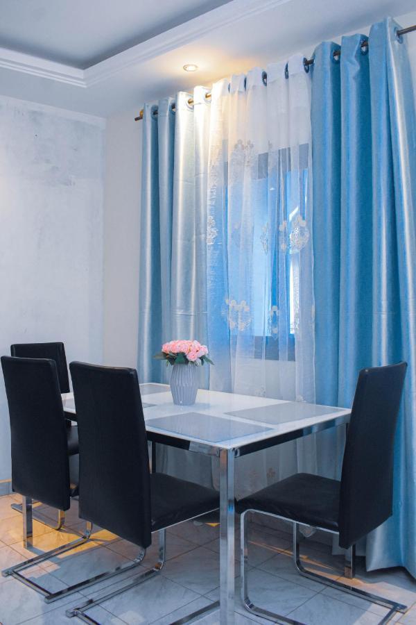 Residence Deluxe Яунде Екстер'єр фото